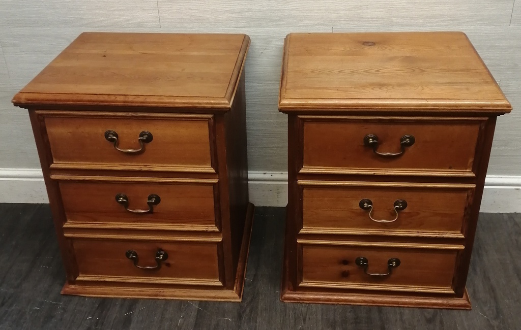 PAIR PINE THREE DRAWER BEDSIDES CHESTS