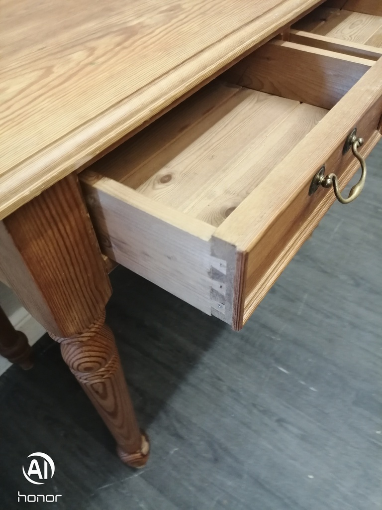 Solid pine 2 two drawer desk / console table