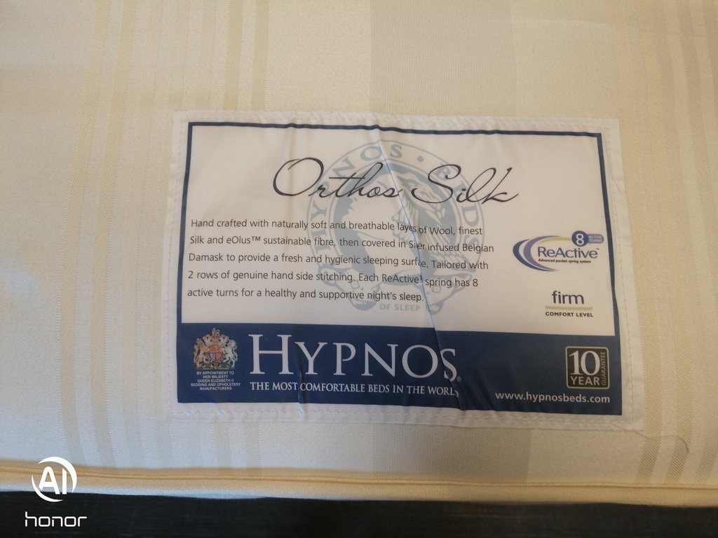 quality Hynos 6ft zip &amp; link mattress divan base
