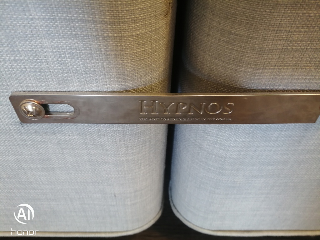 quality Hynos 6ft zip &amp; link mattress divan base