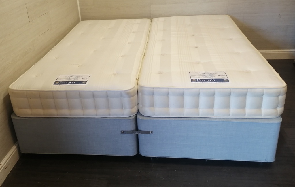 quality Hynos 6ft zip &amp; link mattress divan base
