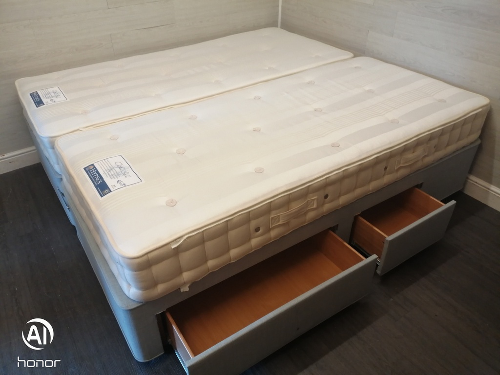 quality Hynos 6ft zip &amp; link mattress divan base