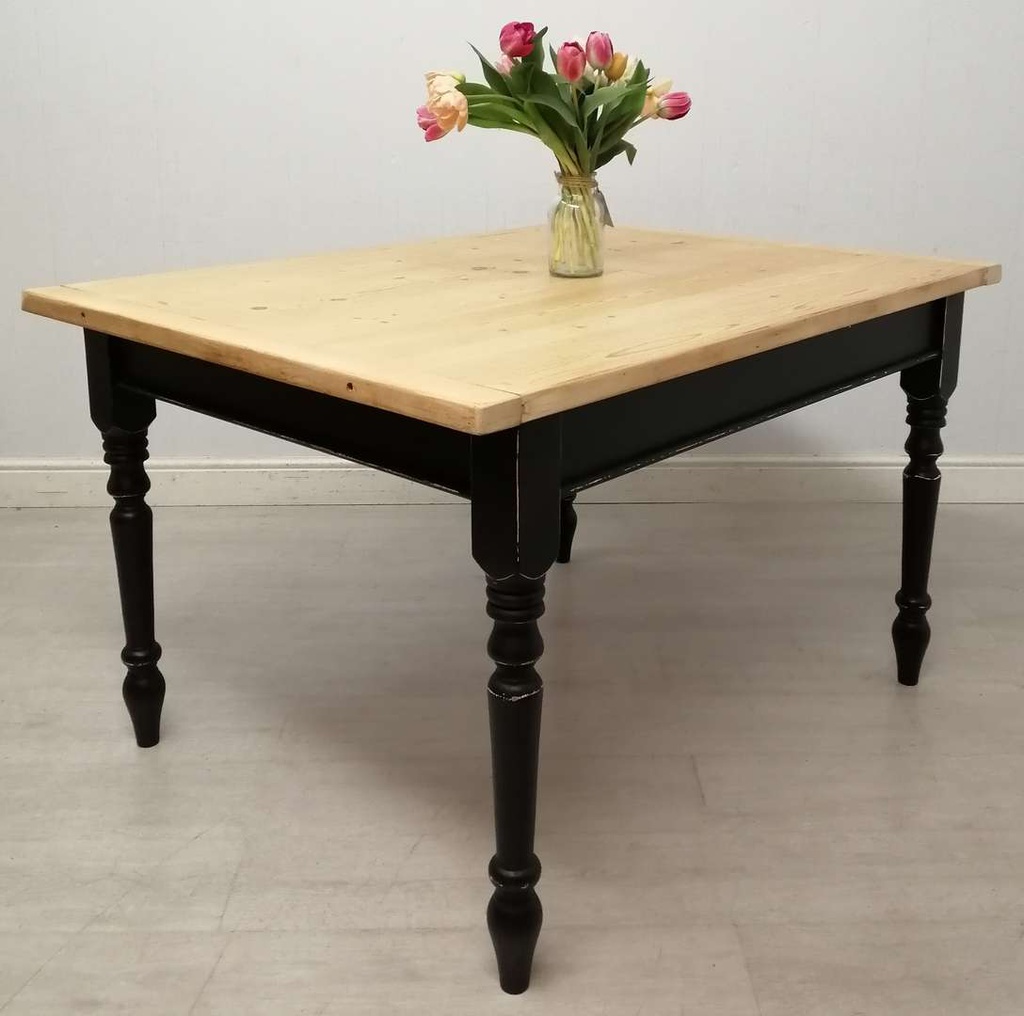 4ft Breadboard End ‘Natural Charcoal’ Pine Dining Table