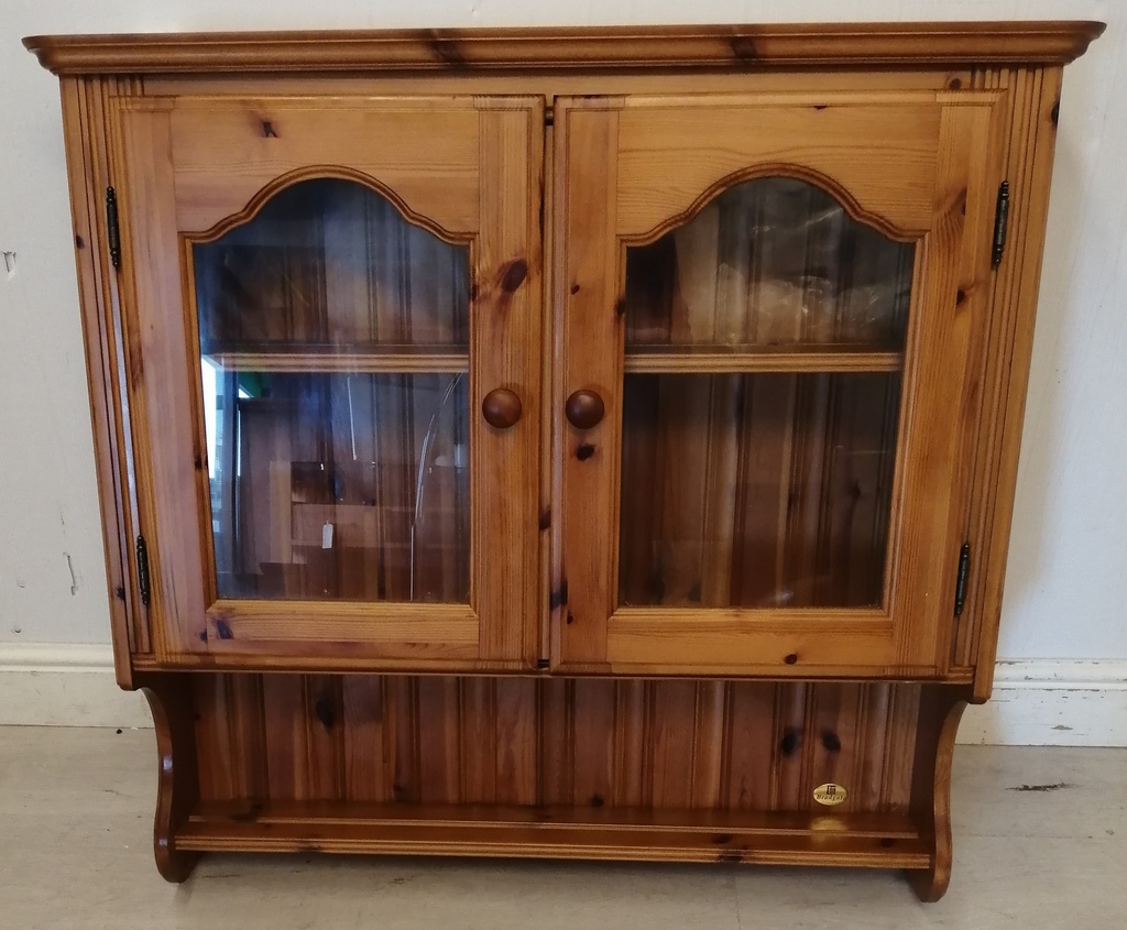 pine display wall unit