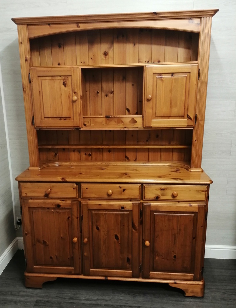 DUCAL PINE  DRESSER