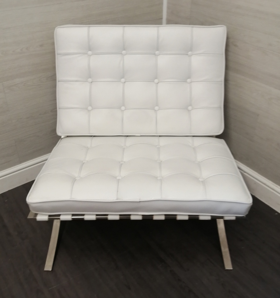 Classic style Modern Barcelona Chair in White faux Leather