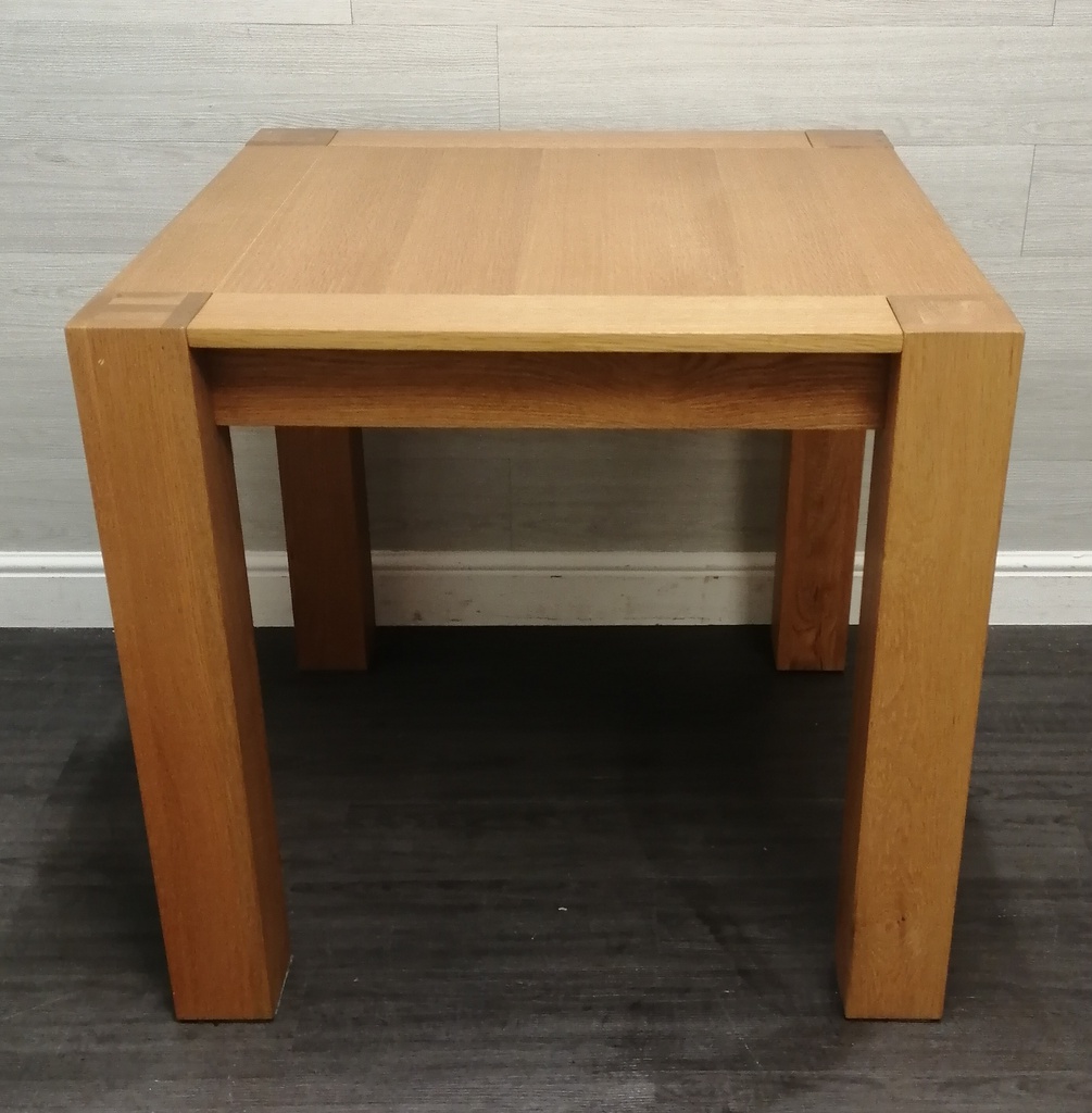 NEAT SQUARE OAK  DINING TABLE