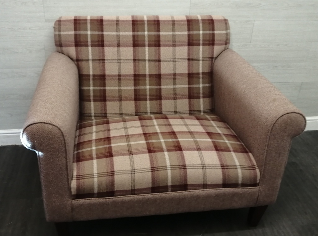 Large Tartan Cuddle Chair