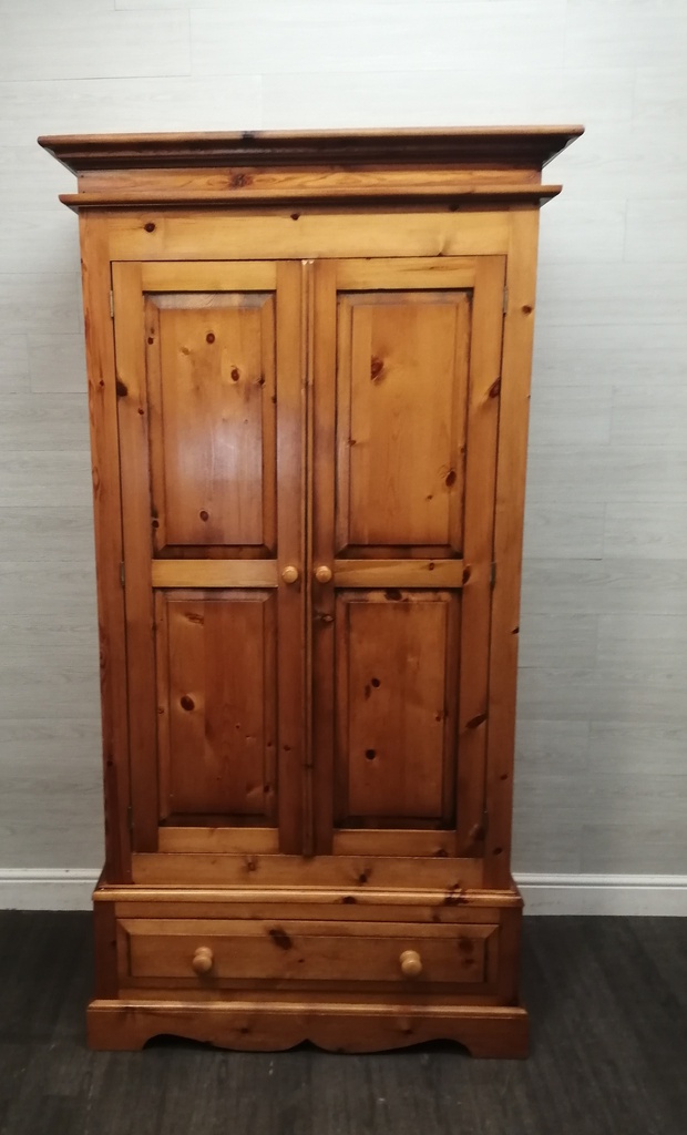 Quality solid pine double wardrobe with drawer