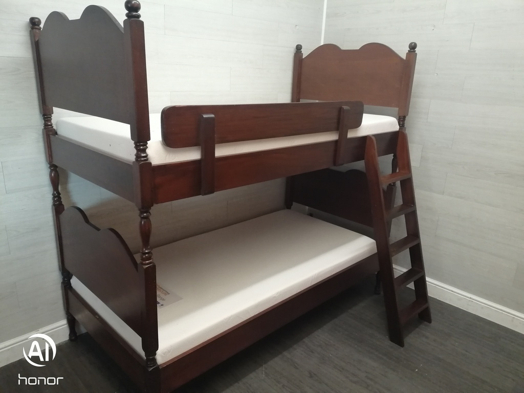 3ft dark wood Bunk Beds with Mattresses