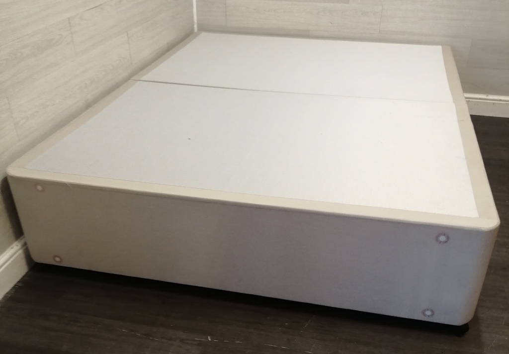 ex show house 5ft divan base  with two drawers