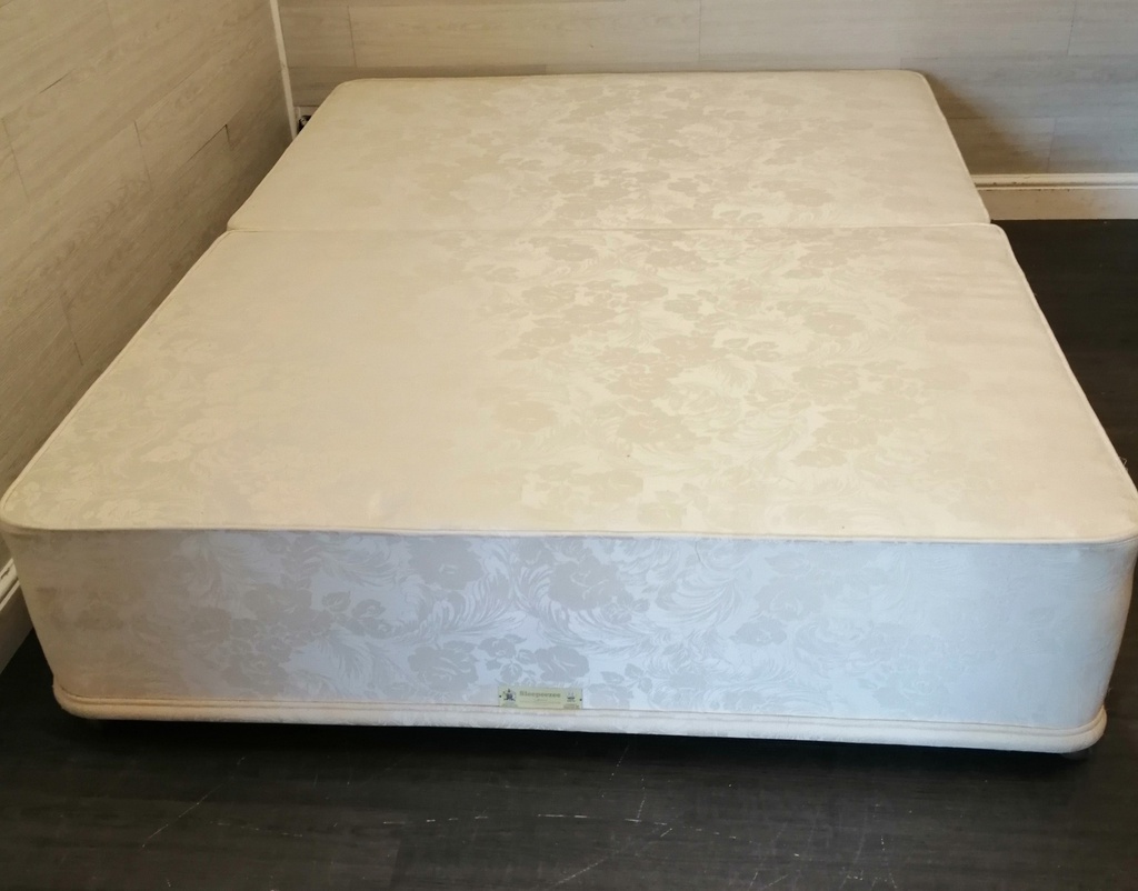 5ft SLEEPEEZEE Four Drawer Divan Base