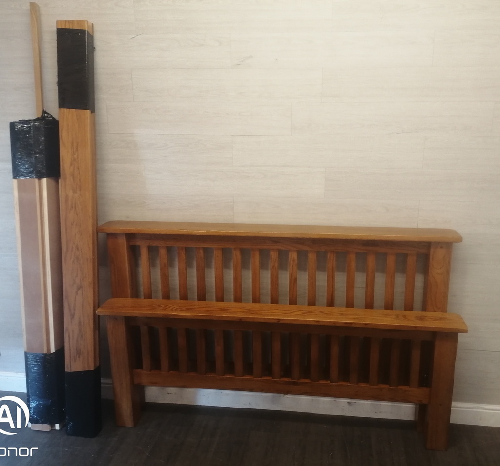 Quality Chunky 5ft Oak Bed Frame