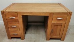 [HF14599] lovely chunky oak desk
