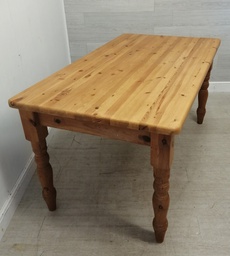 [HF15259] 5FT SOLID PINE DINING TABLE