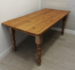 [HF15384] 6FT PINE DINING TABLE
