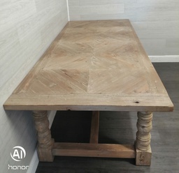 [HF15952] stunning large  Barker and Stonehouse dining table