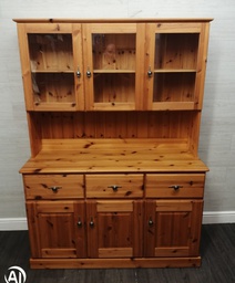 [HF15960] triple glazed pine dresser