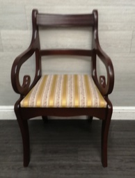 [HF16006] repro mahogany carver dining chair