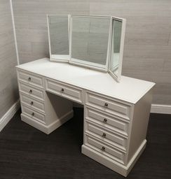 [HF16471] white nine drawer dressing chest