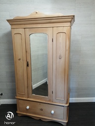 [HF16609] lovely antique pine wardrobe