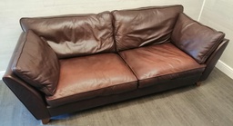 [HF17046] MARKS AND SPENCER LEATHER SOFA