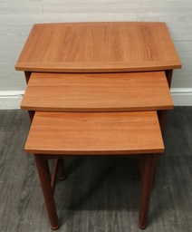 [HF17044] Nest of Three  Tables