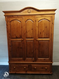 [HF17094] Quality triple size solid pine wardrobe with drawers