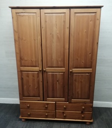 [HF17187] Pine Triple Wardrobe With Drawers