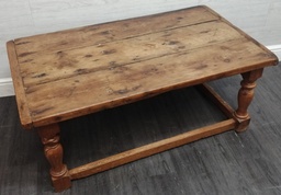 [HF17244] LOVELY OLD RUSTIC PINE COFFEE TABLE